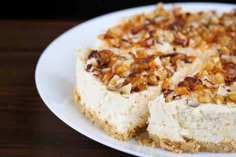 Coconut Cheesecake Recipes, Greek Food Recipes, Greek Recipes Easy, Coconut Recipe, Greek Recipes Dessert, Greek Pastries, Greek Cookies, Greek Cheese, Coconut Cheesecake