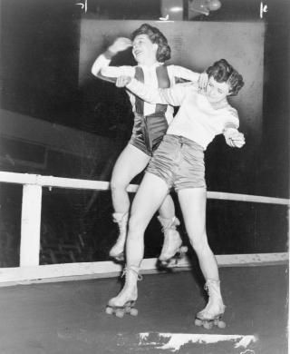 Feminism on the Flat Track | National Women's History Museum Roller Derby Girls, Roller Blades, Vintage Photo Prints, Derby Girl, Roller Disco, Roller Skaters, Roller Girl, Skater Girls, Roller Derby