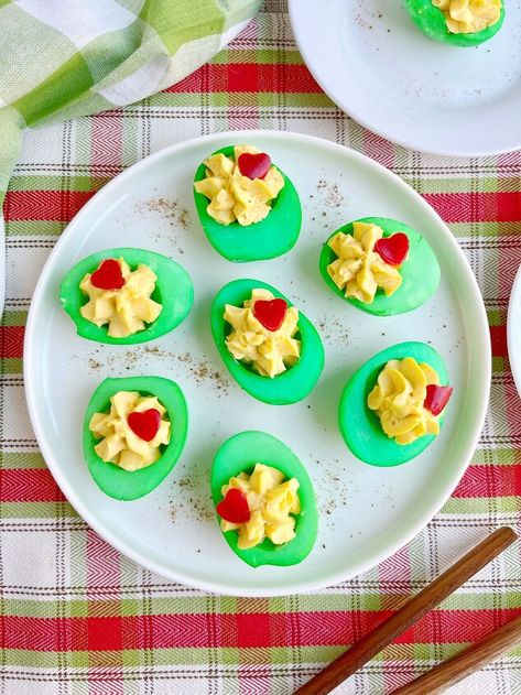 Green Grinch Food, Grinch Savory Food, Whoville Desserts, The Grinch Food, Grinch Deviled Eggs, Grinch Themed Christmas Party Food, Grinchmas Food Ideas, Whoville Food, Grinch Birthday Party Food