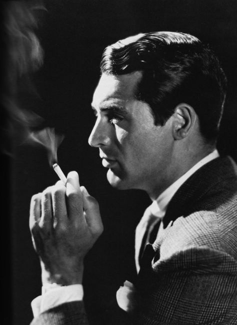 A handsome pic of Cary Grant in profile.  For more Cary pics and info, and all things Classic Hollywood, visit my website! ❤️ #carygrant #tcm #letsmovie #classicfilms #classicmovies #macaronsandmimi Movie Classics, Hollywood Photography, A Man In A Suit, Deborah Kerr, Man In A Suit, Charles Bronson, The Scorch Trials, Septième Art, I Love Cinema