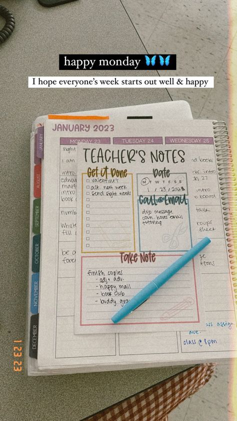 Student Teacher Essentials, Instructional Assistant, Teaching Fits, Teacher Vision Board, Education Assistant, Educational Assistant, Prek Teacher, Teacher Aesthetic, Preschool Schedule