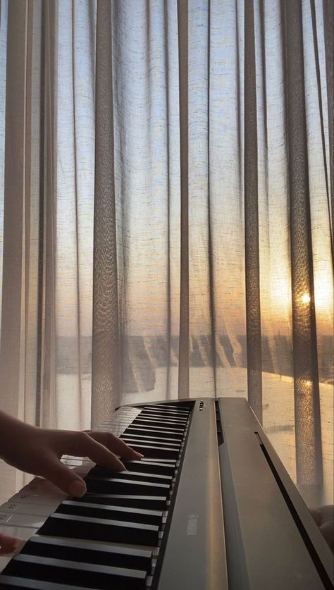 Piano Song Writing Aesthetic Piano, Electric Keyboard Aesthetic Piano, Piano Lessons Aesthetic, Writing A Song Aesthetic, Keyboard Aesthetic Piano, Music Writing Aesthetic, White Piano Aesthetic, Electric Piano Aesthetic, Piano Keyboard Aesthetic