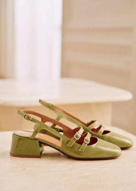 Paula Babies, Closet Wishlist, Funky Shoes, Shoe Inspo, Mode Inspo, Green Shoes, Pretty Shoes, Dream Shoes, Rubber Heels