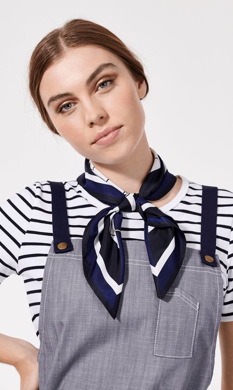 Waitress Uniform Aesthetic, Barista Uniform Ideas, Waiter Uniform Modern, Modern Restaurant Uniforms, Waiters Uniform Ideas Restaurants, Bakery Uniform Ideas, Styling Uniform, Waiter Uniform Design, Fold Scarf