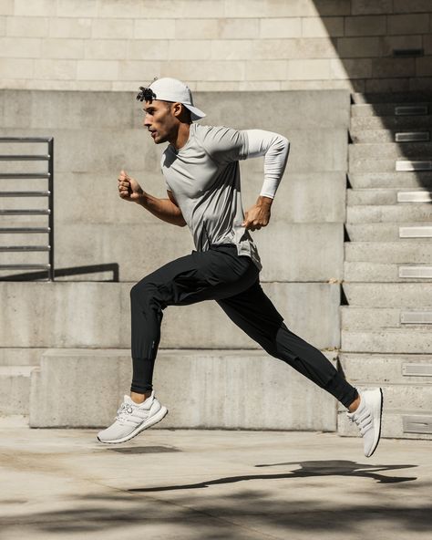 #mens #MensFashion #SportShorts #RunningOutfit #runningshorts #mensshorts #gymshorts Men’s Athleisure Fashion, Men’s Running Outfit, Mens Athleisure Outfits, Active Wear Men, Mens Fitness Photoshoot, Mens Workout Outfits, Men Athleisure, Training Outfit Men, Mens Athleisure