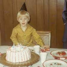 Kurt Cobain UK på Twitter: ”Young #KurtCobain https://t.co/2AIo6oQBvn” / Twitter Kurt Cobain Birthday, Chad Channing, Aberdeen Washington, Kurt Cobain Photos, Kurt And Courtney, Donald Cobain, Teenage Rebellion, Krist Novoselić, Nirvana Kurt