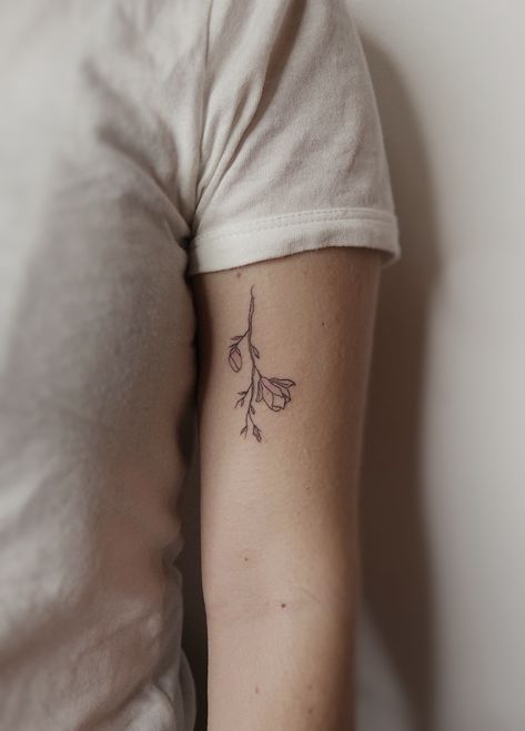 Magnolia Flower Tattoo Simple, Magnolia Tattoo Minimalist, Star Magnolia Tattoo, Magnolia Tattoo Linework, Tiny Magnolia Tattoo, Magnolia Bouquet Tattoo, Magnolia Leaves Tattoo, Magnolia Bud Tattoo, Saucer Magnolia Tattoo