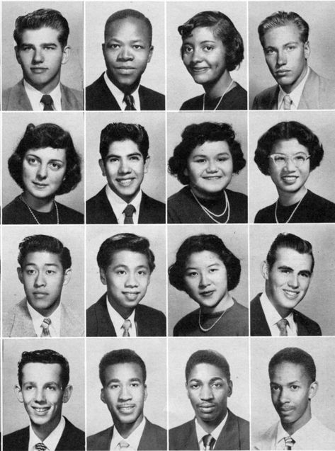 1950s Highschool, 1950s High School, Vintage High School, High School Yearbook, Yearbook Photos, School Yearbook, Retro Hairstyles, Fashion People, 50s Fashion