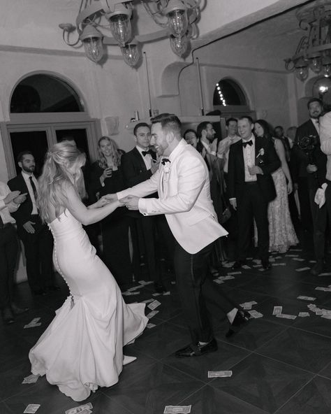 We always get so focused on sharing portraits, we forget to show off our fun reception shots! There is nothing more fun than capturing a lit reception!!🥂🫶🏼✨ This wedding day was brought to you by✨ Venue: @villa_antonia Planning/Coordination: @clayandvineevents Photography: @mikeloandlindsey Videography: @photohousefilms Florist: @lemonleafflorist H&MU: @blushnbangs Stationary & Signage: @eventivedesignsatx DJ & Lighting: @thepremieraustindjs @partybyblake Cake: @whiskandtwirl Cocktail Music... Wedding Reception Shots, Reception Wedding Pictures, Reception Photoshoot, Wedding Reception Pictures, Reception Pictures, Villa Antonia, Set Pictures, Reception Photography, Wedding Reception Photography