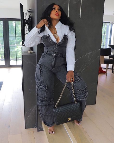 Demin Jumpsuits Outfit, Birthday Jumpsuit Outfits, White And Denim Outfits Black Woman, Demin On Denim Outfit, Romper Outfit Black, Dope Fashion Outfits, Denim Jumpsuit Outfit, Classy Casual Outfits, Jeans Denim