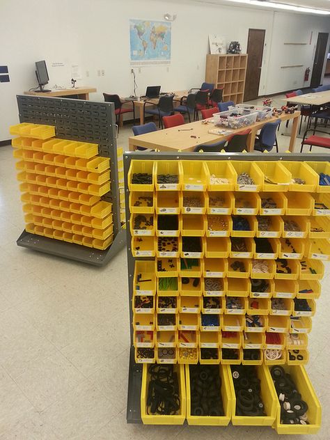 Bins of LEGO robotics parts at Einstein's Workshop.  Snapshots from a Maker Space; Sparkfun Electronics, Arduino microcontrollers, soldering kit, robot parts, multimeter, SnapCircuits, bins on LEGO MindStorms parts | Flickr - Photo Sharing! Makerspace Kindergarten, Tinker Space, Lego School, Stem Room, Electronic Lab, Makerspace Design, Workshop Setup, School Facilities, Lego Robotics