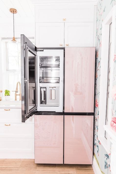 Samsung BESPOKE fridge review. If you're looking for a new kitchen appliance I go over the pros and cons. Colors, price, storage, and unique features Samsung Bespoke Fridge, Bespoke Fridge, Girly Kitchen, Samsung Kitchen Appliances, Pink Refrigerator, Pink Fridge, Samsung Kitchen, Kitchen Window Design, Glass Fridge