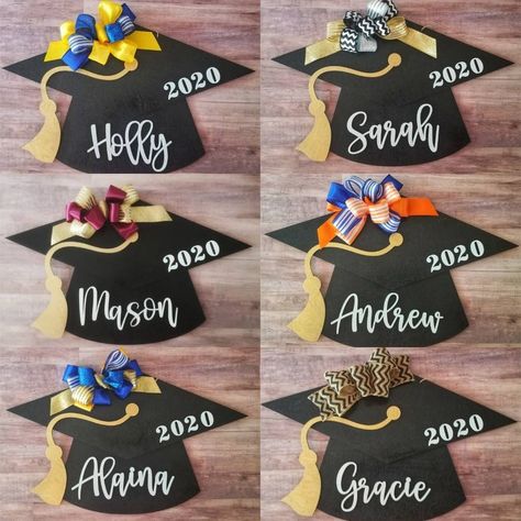 Graduation door decoration with name Graduation decoration | Etsy Graduation Door Decorations, Graduation Wreath, Sign For Door, Graduation Desserts, Grad Hat, Graduation Party Diy, Pre K Graduation, Graduation Crafts, Diy Graduation Cap