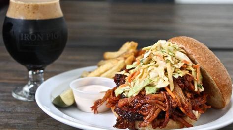 Five New Spots for Good Barbecue in San Diego Gaslamp San Diego, San Diego Gaslamp, San Diego Vacation, San Diego Food, San Diego Restaurants, San Diego Travel, Pulled Pork Sandwich, Downtown San Diego, San Diego California