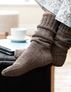 Knitted Socks For Men, Toe Up Sock Knitting Patterns Free, Sock Yarn Knitting Patterns, Double Pointed Knitting Needles, Socks Knitting, Slouch Socks, Sock Knitting, Hand Knit Socks, Socks Pattern