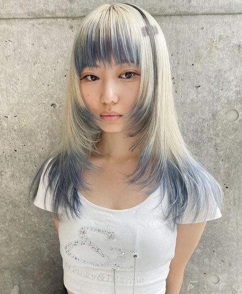 Jellyfish Haircut, Dyed Hair Inspiration, Japanese Hairstyle, Hair Stylies, Dye My Hair, Hair Dye Colors, Hair Reference, Hair Inspiration Color, Hair Inspo Color