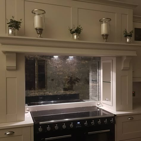 Distressed Mirror Backsplash, Mirror Splash Back Kitchen, Smoked Mirror Splashback Kitchen, Mirror In Kitchen, Mirror Splashback Kitchen, Mirror Backsplash Kitchen, Cooker Splashback, Antique Mirror Backsplash, Antique Mirror Splashback