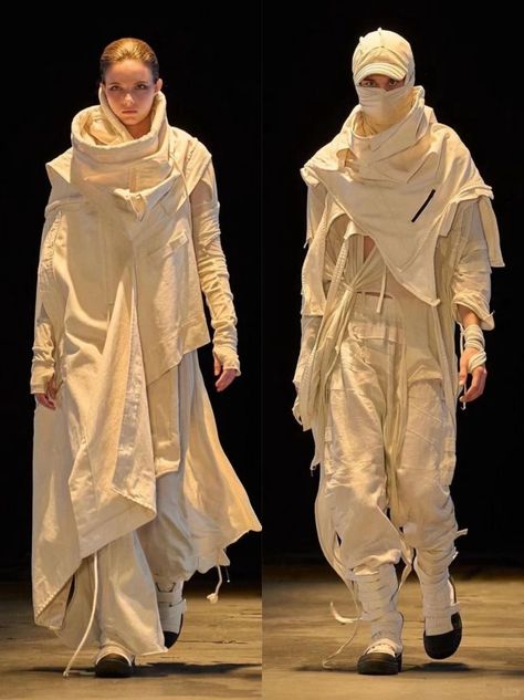 Otherworldly Aesthetic Fashion, End Of The World Aesthetic Outfit, Futuristic Desert Fashion, Dune Aesthetic Outfit, Dune Clothes, Burning Man Aesthetic, Utopian Fashion, Dune Clothing, Solar Punk Fashion