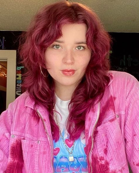 s k i p f e l l e r s on Instagram: “we loveeeee a pink shag 😻🌸 haircut on my qt pie kween @kathrynebrown_ #shag #shagcut #shaghaircut #razoredshag #americansalon…” Coloured Shag Hair, Vivid Shag Hair, Curly Shag Haircut With Bangs, Long Curly Shag Haircut, Long Curly Shag, Bangs Pink Hair, Shag Haircut With Bangs, Wavy Shag, Curly Shag Haircut