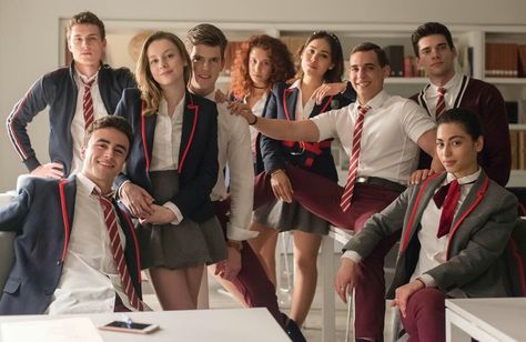 The Elite cast. I love this show... How To Look Attractive, Elite Squad, Ester Exposito, School Uniforms, The Clash, Tv Shows Online, Best Series, Film Serie, Shakira