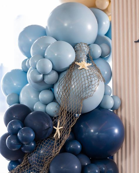 Under The Sea Birthday Party Aesthetic, Sea Theme Balloon Decoration, Coastal Theme Birthday Party, 50th Birthday Ocean Theme, Coastal Birthday Theme, Beach Balloon Arch, Beach Themed Baby Shower Ideas, Birthday Sea Theme, Coastal Theme Party