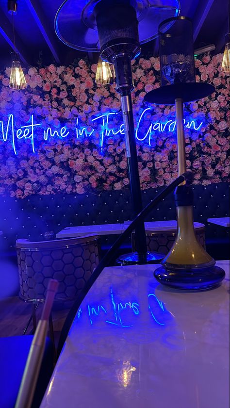 Sheesha Snapchat Story, Billiards Aesthetic, Dinner Date Aesthetic, Lounge Aesthetic, Party Night Club Aesthetic, Girl Apartment Decor, Night Club Aesthetic, Nightclub Design, Party Night Club