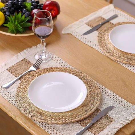 Boho Placemats, Rustic Chic Decor, Rustic Backdrop, Dining Table Kitchen, Round Placemats, Corn Husk, Woven Placemats, Table Kitchen, Water Hyacinth