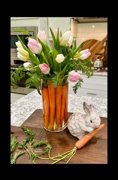 Simply Unique Flowers & Gifts Cute Easter Desserts, Brunch Menu Ideas, Recipes For Easter, Carrot Flowers, Easter Ham, Easter Flower Arrangements, Easter Arrangement, Tulips Arrangement, Easter Spring Decor