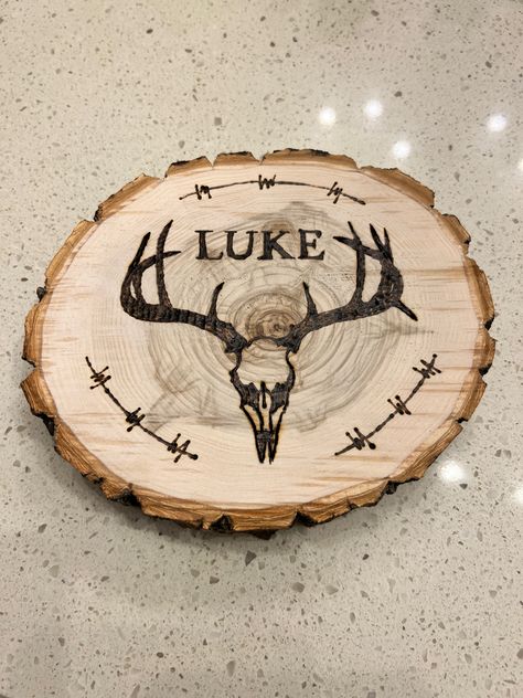 Western Woodburning Ideas, Country Wood Burning Ideas, Burn Wood Art, Western Wood Burning, Western Wood Burning Ideas, Easy Wood Burning Ideas, Deer Skull Drawing, Wood Burn Designs, Buffalo Skull