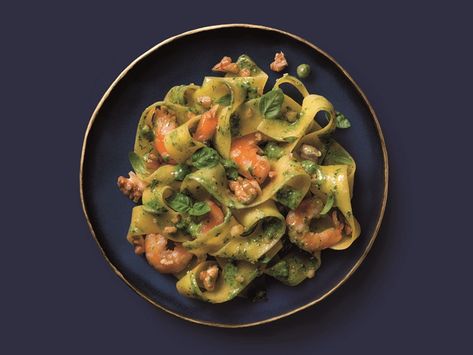 Try this step by step Barilla Pappardelle with Genovese Pesto, Shrimps and Walnuts recipe for a delicious meal that you’re sure to love. Garlic And Herb Sauce, Pappardelle Pasta Recipe, Pappardelle Recipe, Italian Seafood, Walnuts Recipe, Pesto Shrimp, Basil Pesto Recipes, Barilla Pasta, Pappardelle Pasta