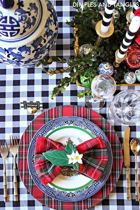 BLUE AND WHITE, GINGHAM, AND PLAID CHRISTMAS TABLESCAPE - Dimples and Tangles Dimples And Tangles, Chinoiserie Christmas, Tafel Decor, Blue And White Gingham, Tartan Christmas, Christmas Tablescape, Spode Christmas Tree, Spode Christmas, White Christmas Decor