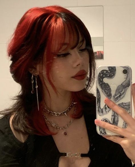 Black And Red Hair, Red Hair With Highlights, Black Hair Aesthetic, Short Grunge Hair, Red Hair Inspo, Hair With Highlights, Vibrant Hair, Dyed Red Hair, Hair Streaks