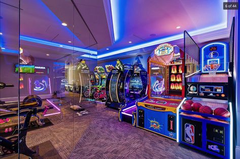 Arcade Room, Home Cinema Room, Game Room Basement, Arcade Game Room, House Games, Dream Mansion, Dream Life House, Mansion Interior, Dream House Rooms