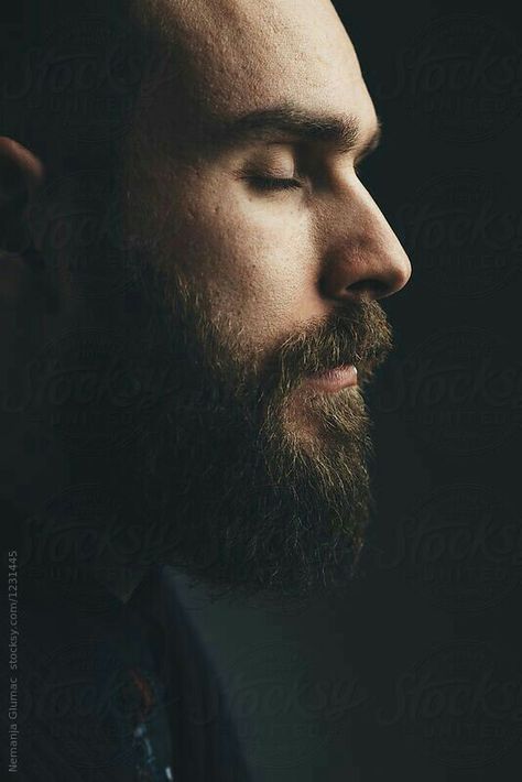 Indoor Portrait Photography Men, Male Portrait Poses Indoor, Eyes Closed Photography, Beard Photography, Low Key Portraits, Men Portrait, Man With Beard, Men's Portrait Photography, Male Portrait Poses