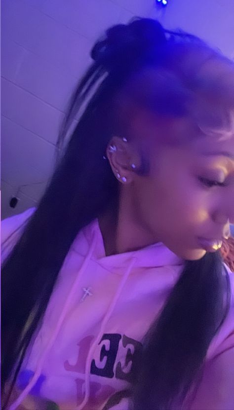 Industrial Piercing Black Women, Ear Piercings With Industrial, Cute Industrial Piercing, Bar Ear Piercing, 3 Lobe Piercings, Girl Pink Aesthetic, Ear Piercings Industrial, Industrial Piercing Jewelry, Down To The Bone