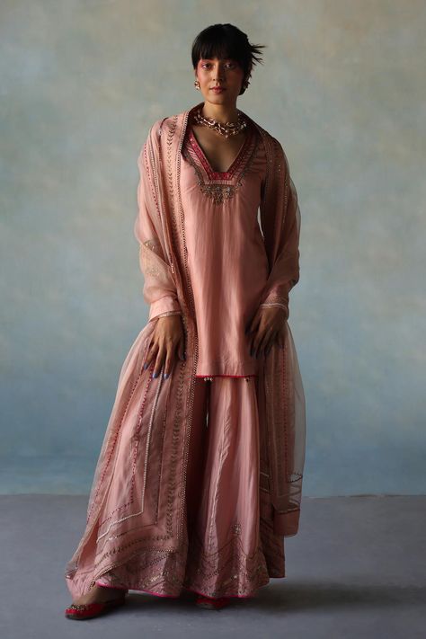 Buy Pink Silk Placement Embroidery Cutdana Box V Short Kurta Sharara Set For Women by Rajiramniq Online at Aza Fashions. Desinger Dresses, Silk Sharara, Punjabi Suits Party Wear, Punjabi Suit Boutique, Embroidered Cuffs, Maharani Designer Boutique, Embroidery Dupatta, Placement Embroidery, Kurta Sharara Set