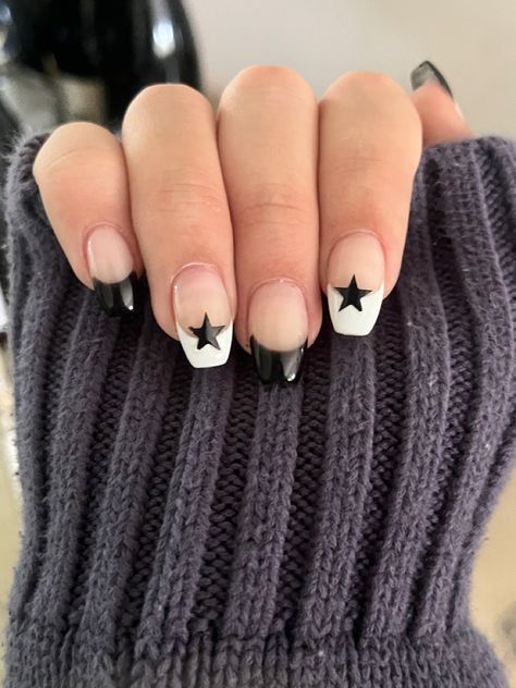 Nails Inspiration For 13 Yo, Cute Nails For Teens Short, Nail Ideas For 12 Yo, Nails For 12-13 Year, Nail Ideas Teenage Girl, White And Black Nails With Designs, Nail Inspo For 12 Yo, Cute Nails Shellac, Teen Girl Nail Ideas