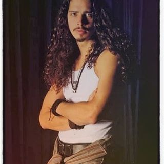 Chris Cornell Wallpaper, Chris Cornell Young, Feeling Minnesota, Pretty Blue Eyes, Chris Cornell, Alice In Chains, Music Photo, Pearl Jam, Most Beautiful Man