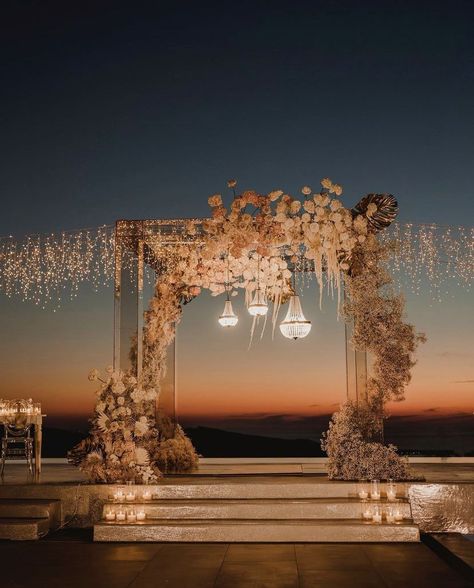 Wedding Alter Outdoors, Engagement Venue Decorations, Evening Reception Decor, Beach Reception Decorations, Sophisticated Wedding Reception, Wedding Setup, Dream Wedding Reception, Wedding Alters, Dream Beach Wedding