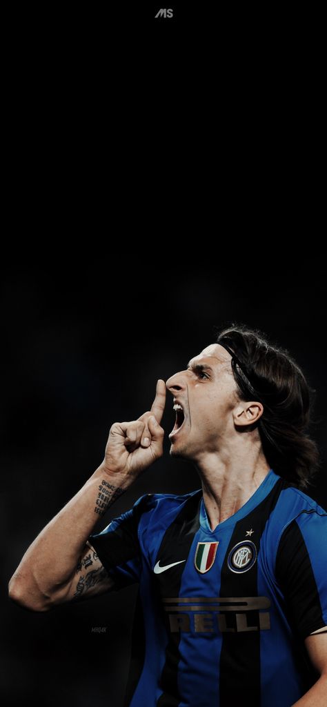 Zlatan Ibrahimovic Aesthetic, Zlatan Ibrahimovic Wallpapers 4k, Zlatan Ibrahimovic Wallpapers, Inter Wallpapers, Ego Wallpaper, Juventus Wallpapers, Boxing Images, Football Players Photos, Playlist Covers Photos