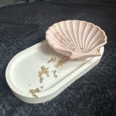 Shell Trinkets 🐚 🐚🐚 ✨Available Now✨ £3 - OR add a tray for an extra £1 #staziacrafts #homedecor #trinketdish #shells #fyp Trinket Dishes, Shells, Tray, Quick Saves, Home Decor, Home Décor