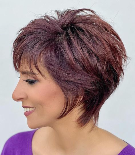 Short Haircut with Stacked Layers and See Through Bangs Thick Short Hairstyles, Choppy Short Haircuts, Pixie Cut Color, Short Haircuts For Thick Hair, Short Angled Bobs, Haircuts For Thick Hair, Wedge Hairstyles, Bob Hairstyles For Thick, Gorgeous Hair Color