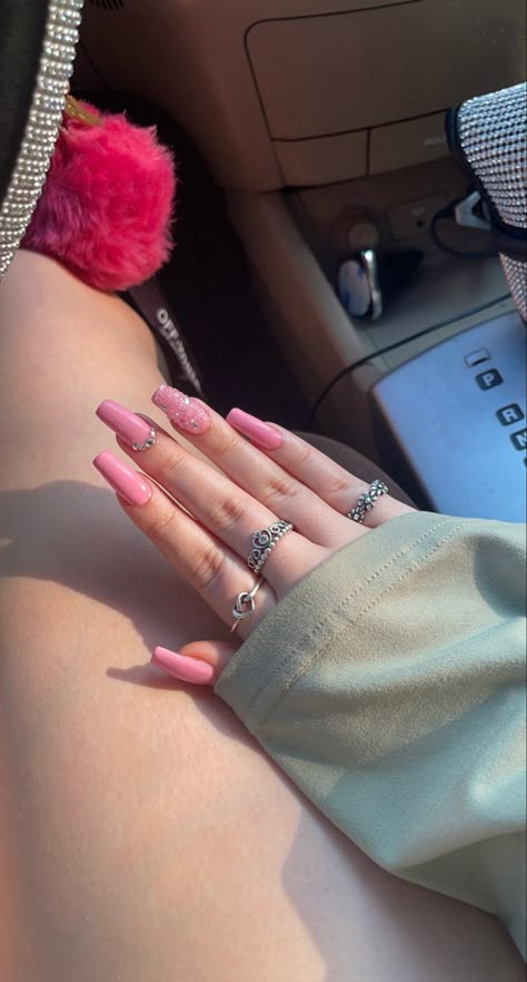 Pink Nails With Pink Rhinestones, Pink Rhinestone Nail Designs, Plain Pink Nails With Rhinestones, Pink Nails With Gemstones, Pink Gel Extension Nails, Pink Acrylic Nails With Gems, Pink Nails Rhinestones, Nails With Gems Rhinestones, Latina Nail Designs Pink