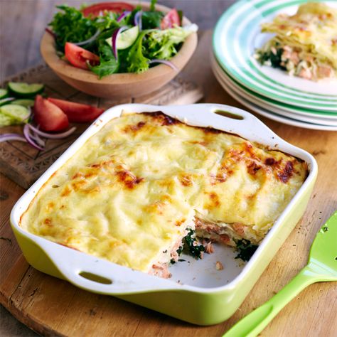 A healthier WW recipe for Salmon, ricotta and spinach lasagne ready in just 60. Get the SmartPoints value plus browse 5,000 other delicious recipes today! Salmon Ricotta, Recipe For Salmon, Leftover Salmon, Ww Recipe, Lasagne Recipes, Ricotta Recipes, Ww Meals, Spinach Recipes, Savoury Recipes