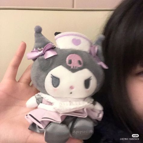 cute plushies , coquette aesthetic , feminine , hearts , simple , cozy , cute , sanrio , san x , kuromi inspo Kuromi Plushie, Gloomy Coquette, Aesthetic Feminine, Cute Plushies, Sanrio Stuff, Cute Sanrio, Hello Kitty Themes, Hello Kitty Aesthetic, Melody Hello Kitty