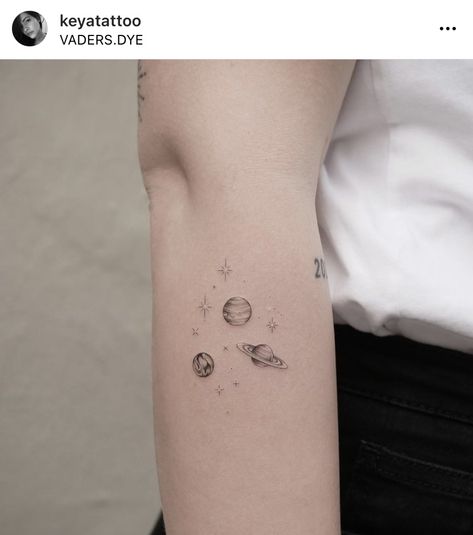 Milky Way Tattoo Black And White, Minimal Universe Tattoo, Planets Tattoo Color, Moon And Planets Tattoo, Planet And Stars Tattoo, Minimalist Tattoo Space, Fine Line Space Tattoo, Tiny Space Tattoo, Small Universe Tattoo