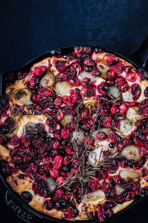 Rosemary Cranberry Focaccia with Caramelized Shallots - Waves in the Kitchen Christmas Focaccia Bread, Cranberry Focaccia, Foccacia Bread, Caramelized Shallots, Focaccia Recipe, It Goes Like This, Cranberry Cheese, Bread Art, Focaccia Bread