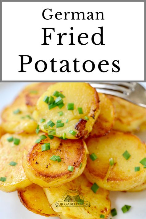 Indulge in the ultimate comfort food with these genuine German fried potatoes. With a crispy exterior, this straightforward recipe is ideal for any occasion. In Germany, Bratkartoffeln, as they're known, is a cherished classic. German Fried Potatoes, Beef Rouladen, Easy German Recipes, Fried Potatoes Recipe, Fried Potato, Raw Potato, German Potato Salad, Potatoes Recipe, Potato Dishes