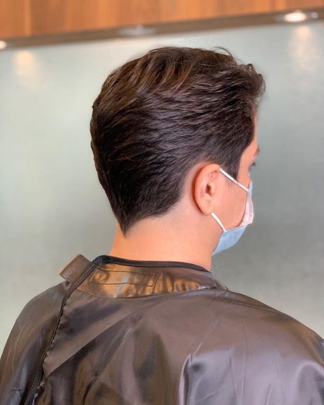 Duck Tail Haircut Women, Duck Tail Haircut, Mens Hairstyles Fine Hair, Crew Cut Hair, V Shaped Haircut, Mens Haircuts Straight Hair, Short Hair Back, Mens Hairstyles With Beard, Gents Hair Style