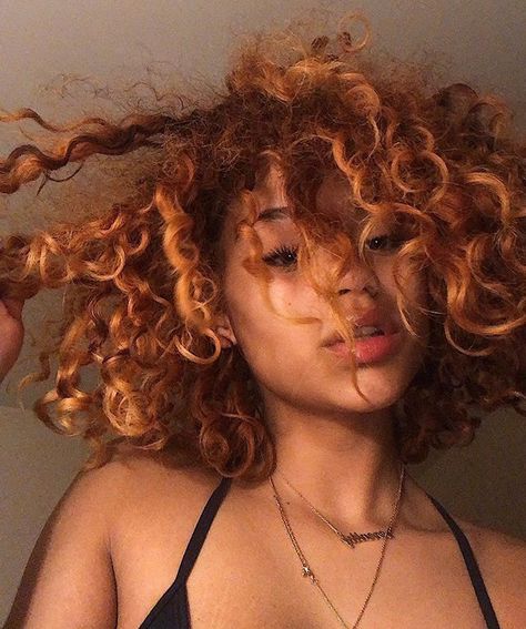 @kacentage🖤 Irdcc Serenity, Burgundy Hair, Curly Girl Hairstyles, Hair Inspo Color, Curly Girl, Curly Hair Styles Naturally, Pretty Hairstyles, Hair Hacks, Hair Goals